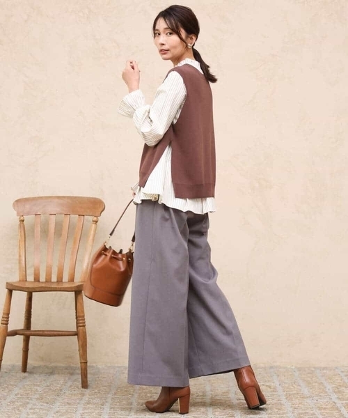 MK MICHEL KLEIN（エムケーミッシェルクラン）の「[洗える/イージーケア/抗ピリング/ナチュラルストレッチ]ストレートワイドシルエットパンツ（無地）（スラックス・レディース・グレー/ブラック・38）」の7枚目の写真
