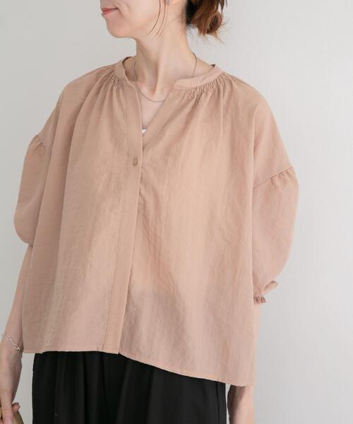ITEMS URBANRESEARCH(アイテムズ アーバンリサーチ)の「スキッパーPEボイルシャツ(シャツ/ブラウス・レディース・オフホワイト/ブラック/ブルー/キャメル・FREE)」の4枚目の写真