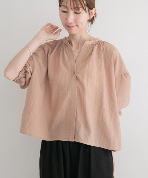ITEMS URBANRESEARCH(アイテムズ アーバンリサーチ)の「スキッパーPEボイルシャツ(シャツ/ブラウス・レディース・オフホワイト/ブラック/ブルー/キャメル・FREE)」の7枚目の写真