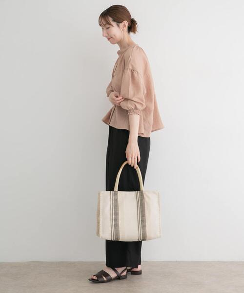 ITEMS URBANRESEARCH(アイテムズ アーバンリサーチ)の「スキッパーPEボイルシャツ(シャツ/ブラウス・レディース・オフホワイト/ブラック/ブルー/キャメル・FREE)」の10枚目の写真