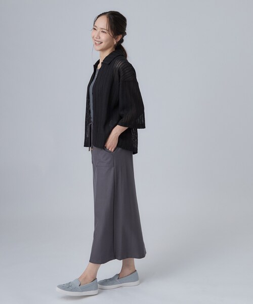 SHOO・LA・RUE(シューラルー)の「ニット花刺繍スリッポン(その他シューズ・レディース・ブラック/シルバー・35/45/25)」の9枚目の写真