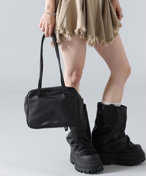 L.H.P(エルエイチピー)の「MAVYTH/メヴィス/BOX MINI SHOULDER BAG(ショルダーバッグ・レディース・ホワイト/ブラック・F)」の4枚目の写真