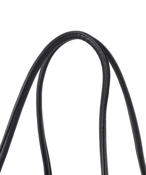L.H.P(エルエイチピー)の「MAVYTH/メヴィス/BOX MINI SHOULDER BAG(ショルダーバッグ・レディース・ホワイト/ブラック・F)」の10枚目の写真