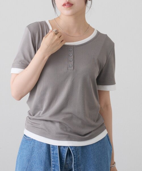 COLONY 2139(コロニートゥーワンスリーナイン)の「レイヤード風ヘンリーネックTシャツ(Tシャツ/カットソー・レディース・グレー/ブラック・FREE)」の15枚目の写真