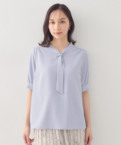 index(インデックス)の「ジョーゼットボウタイブラウス【洗濯機OK】(シャツ/ブラウス・レディース・ベージュ系その他6/ライトブルー/オフホワイト・40/38/36)」の17枚目の写真
