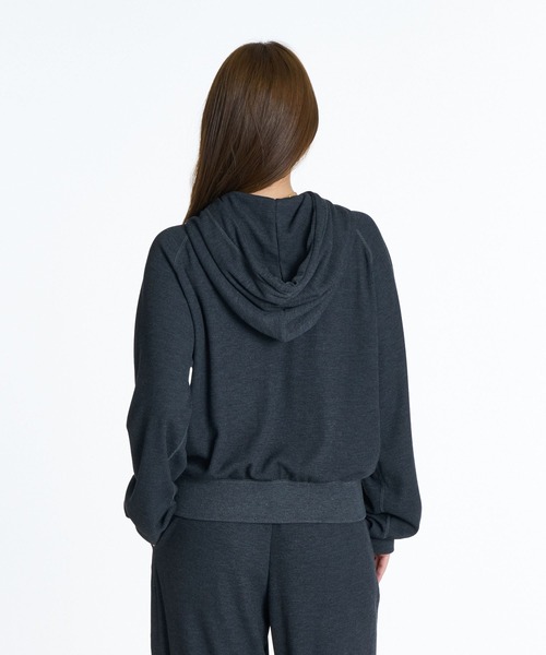 ROXY（ロキシー）の「ROXY FITNESS GENTLE FLOW HOODIE コラーゲン・アミノ酸配合 モイストジップフーディ パーカー 【2026年秋冬モデル】/ロキシーフーディー（パーカー・レディース・カモフラージュ/オフホワイト/ブラック系その他・SMALL/MEDIUM/LARGE）」の8枚目の写真