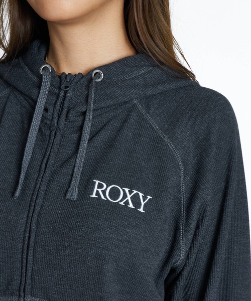 ROXY（ロキシー）の「ROXY FITNESS GENTLE FLOW HOODIE コラーゲン・アミノ酸配合 モイストジップフーディ パーカー 【2026年秋冬モデル】/ロキシーフーディー（パーカー・レディース・カモフラージュ/オフホワイト/ブラック系その他・SMALL/MEDIUM/LARGE）」の11枚目の写真