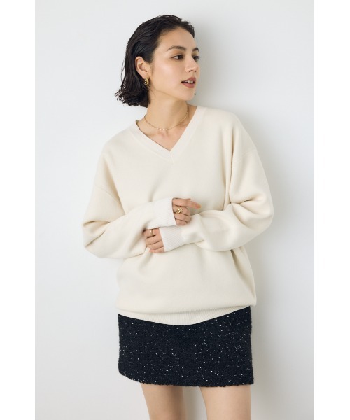 AZUL by moussy(アズールバイマウジー)の「洗濯OK♪【セットアップ対応】大人気シリーズ!【着丈バリエ】格上げVネックニット 秋服 冬服 暖かい 長袖 2サイズ展開 体系カバー お尻が隠れる ウォッシャブルニット(ニット/セーター・レディース・ブラウン/ブラック/杢グレー/ブルー/イエロー/オフホワイト・MEDIUM/SMALL)」の15枚目の写真