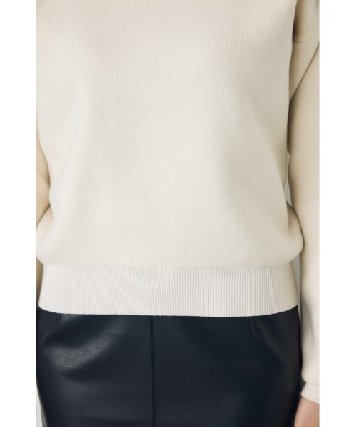 AZUL by moussy(アズールバイマウジー)の「洗濯OK♪【セットアップ対応】大人気シリーズ!【着丈バリエ】格上げVネックニット 秋服 冬服 暖かい 長袖 2サイズ展開 体系カバー お尻が隠れる ウォッシャブルニット(ニット/セーター・レディース・ブラウン/ブラック/杢グレー/ブルー/イエロー/オフホワイト・MEDIUM/SMALL)」の13枚目の写真