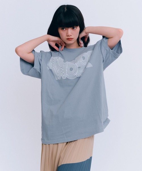 MONDEWORK(モンドワーク)の「MONDEWORKロゴTシャツ(Tシャツ/カットソー・レディース・ブラック/ホワイト/ブルー・L/XL/M)」の13枚目の写真