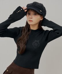 エンブレム刺繍リブニット