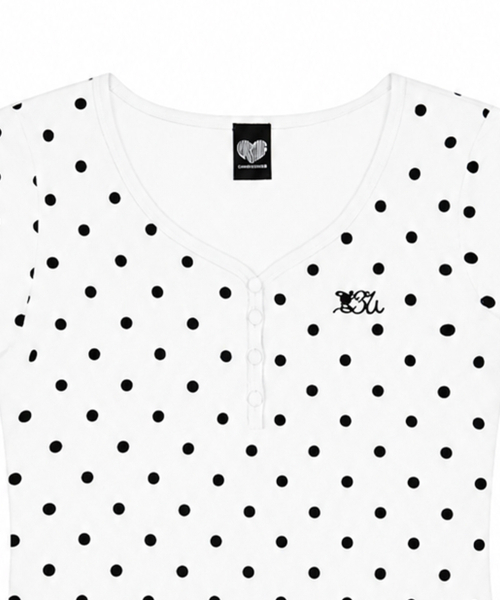 LUVISTRUE（ラヴイズトゥルー）の「BASIC ILOVEU SHORT DOT SLEEVE TEE(WHITE)（Tシャツ/カットソー・レディース・その他・FREE）」の3枚目の写真