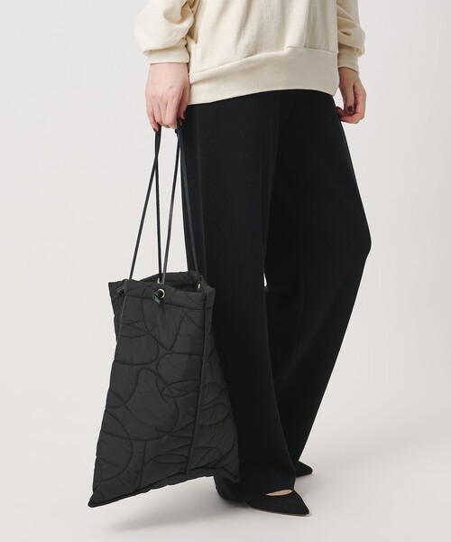 manipuri(マニプリ)の「【別注】 <manipuri for conte>キルティング バッグ(トートバッグ・レディース・オフホワイト/ブラック・FREE)」の4枚目の写真