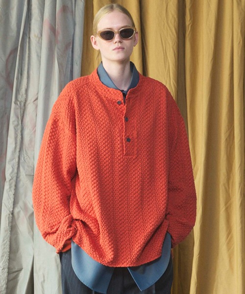 MAISON SPECIAL(メゾンスペシャル)の「《UNISEX》コットンバルファレースプライムオーバーヘンリーネックロングスリーブニットTシャツ/Cotton Barfu Lace Prime-Over Henley Neck Long Sleeve Knit T-shirt【MAISON SPECIAL/メゾンスペシャル】(Tシャツ/カットソー・メンズ・ブラック/アイボリー/オレンジ・1/0/2)」の1枚目の写真