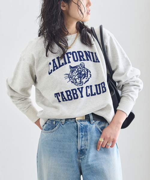 MIXTA(ミクスタ)の「MIXTA/ミクスタ 別注 CALIFORNIA TABBY CLUB CREW スウェット(Tシャツ/カットソー・レディース・ブラック/チャコールグレー/ネイビー・MEDIUM)」の2枚目の写真