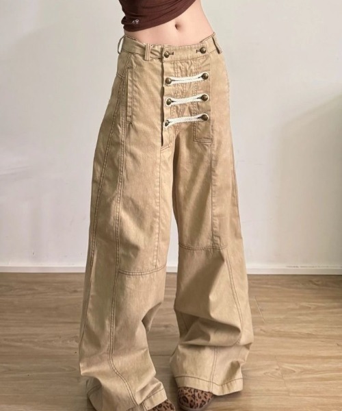 AVYL(アヴィル)の「ナポレオンフロント ワイドワークパンツ(その他パンツ・レディース・ベージュ/ブラック・S/L/M)」の17枚目の写真