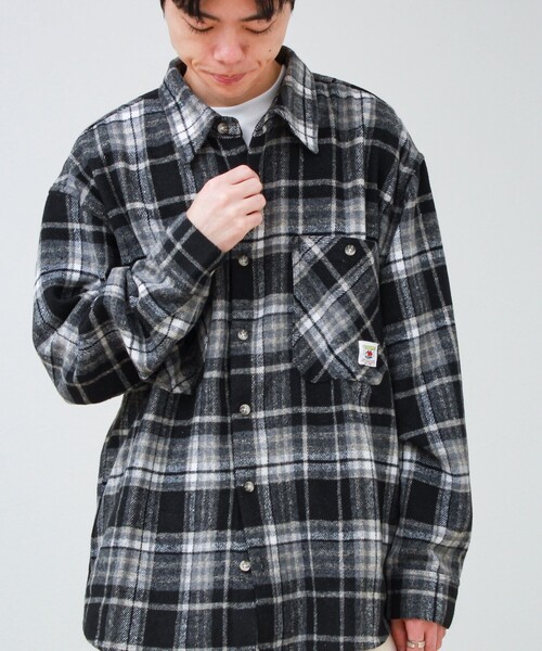GLOSTER(グロスター)の「【FREDYMAC/フレディマック】ユニセックス オンブレネルシャツ(シャツ/ブラウス・メンズ・レッド系その他/ブラック系その他/ネイビー・M/L)」の2枚目の写真