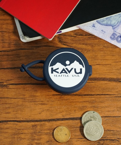 KAVU（カブー）の「KAVU/カブー SILICON COIN CASE/シリコンコインケース（コインケース・メンズ・クリア/ブルー/イエロー/レッド/グリーン/ブラック/ネイビー/オレンジ/ベージュ・FREE）」の5枚目の写真