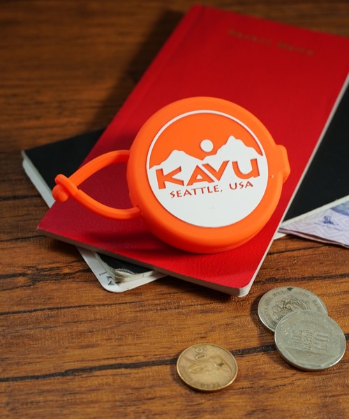 KAVU（カブー）の「KAVU/カブー SILICON COIN CASE/シリコンコインケース（コインケース・メンズ・クリア/ブルー/イエロー/レッド/グリーン/ブラック/ネイビー/オレンジ/ベージュ・FREE）」の8枚目の写真