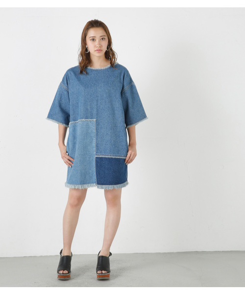 MOUSSY(マウジー)の「PATCH DENIM OP(ワンピース・レディース・ブルー・FREE)」の1枚目の写真