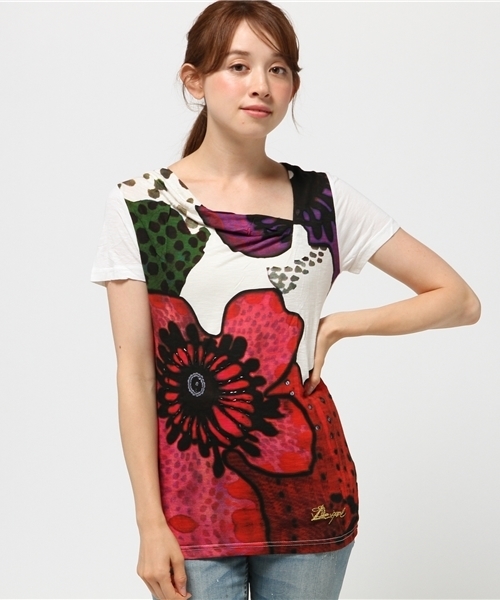 Desigual（デシグアル）の「「Desigual/デシグアル」Tシャツ（Tシャツ/カットソー・レディース・ホワイト/ブラック・MEDIUM/SMALL/LARGE/X-LARGE）」の2枚目の写真