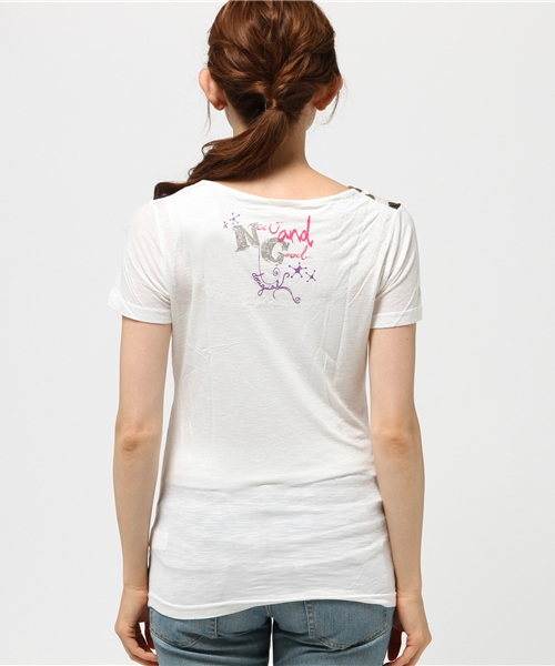 Desigual（デシグアル）の「「Desigual/デシグアル」Tシャツ（Tシャツ/カットソー・レディース・ホワイト/ブラック・MEDIUM/SMALL/LARGE/X-LARGE）」の5枚目の写真