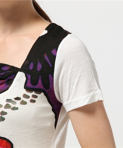 Desigual（デシグアル）の「「Desigual/デシグアル」Tシャツ（Tシャツ/カットソー・レディース・ホワイト/ブラック・MEDIUM/SMALL/LARGE/X-LARGE）」の7枚目の写真