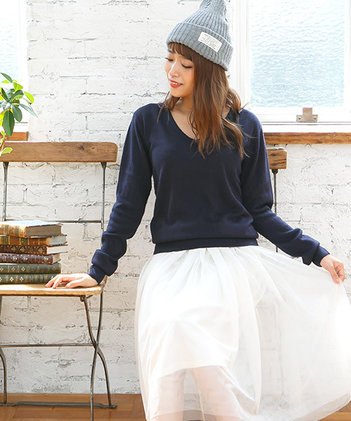 KOBE LETTUCE（コウベレタス）の「おうちで洗えるカシミアタッチニットトップス（ニット/セーター・レディース・ブラウン/モスグリーン/ダークブルー/バーガンディー/ダークグレー/グリーン系その他/ピンク系その他/ブルー系その他/グレー系その他/レッド系その他/テラコッタ/ロイヤルブルー/ブルー系その他3/グレー/ダークネイビー/ピンク系その他3/レッド系その他2/アイボリー/ダークカーキ/ブルー系その他2/ピンク系その他5/イエロー/グレー系その他2/レッド/ブラウン系その他/ホワイト系その他2/ピンク系その他4/ブルー系その他4/キャメル/ワイン/ブラック/マスタード/イエロー系その他/グレイッシュベージュ/ブルー系その他5/ホワイト系その他/ピンクベージュ/チャコール/ピンク系その他2・FREE）」の19枚目の写真