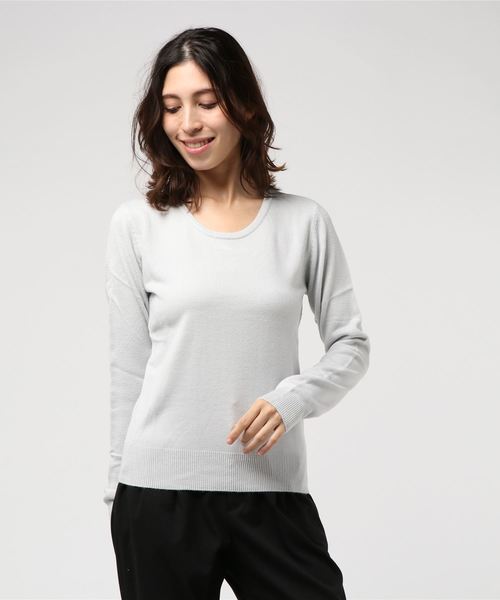 KOBE LETTUCE（コウベレタス）の「おうちで洗えるカシミアタッチニットトップス（ニット/セーター・レディース・ブラウン/モスグリーン/ダークブルー/バーガンディー/ダークグレー/グリーン系その他/ピンク系その他/ブルー系その他/グレー系その他/レッド系その他/テラコッタ/ロイヤルブルー/ブルー系その他3/グレー/ダークネイビー/ピンク系その他3/レッド系その他2/アイボリー/ダークカーキ/ブルー系その他2/ピンク系その他5/イエロー/グレー系その他2/レッド/ブラウン系その他/ホワイト系その他2/ピンク系その他4/ブルー系その他4/キャメル/ワイン/ブラック/マスタード/イエロー系その他/グレイッシュベージュ/ブルー系その他5/ホワイト系その他/ピンクベージュ/チャコール/ピンク系その他2・FREE）」の6枚目の写真