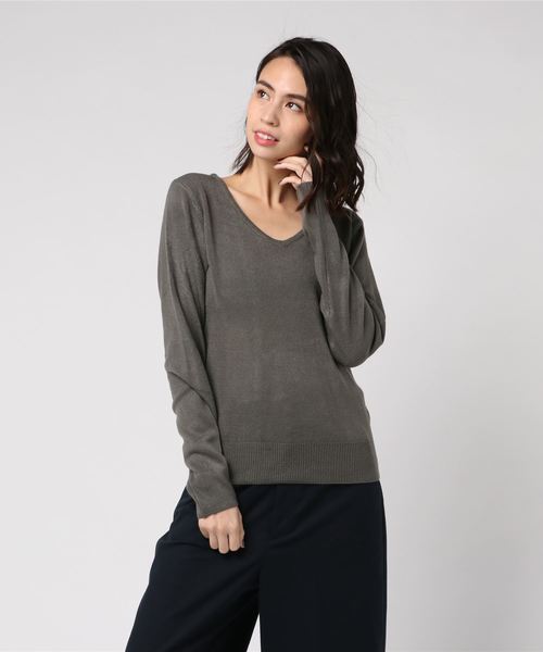 KOBE LETTUCE（コウベレタス）の「おうちで洗えるカシミアタッチニットトップス（ニット/セーター・レディース・ブラウン/モスグリーン/ダークブルー/バーガンディー/ダークグレー/グリーン系その他/ピンク系その他/ブルー系その他/グレー系その他/レッド系その他/テラコッタ/ロイヤルブルー/ブルー系その他3/グレー/ダークネイビー/ピンク系その他3/レッド系その他2/アイボリー/ダークカーキ/ブルー系その他2/ピンク系その他5/イエロー/グレー系その他2/レッド/ブラウン系その他/ホワイト系その他2/ピンク系その他4/ブルー系その他4/キャメル/ワイン/ブラック/マスタード/イエロー系その他/グレイッシュベージュ/ブルー系その他5/ホワイト系その他/ピンクベージュ/チャコール/ピンク系その他2・FREE）」の10枚目の写真