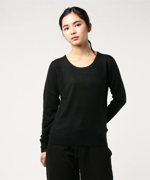 KOBE LETTUCE（コウベレタス）の「おうちで洗えるカシミアタッチニットトップス（ニット/セーター・レディース・ブラウン/モスグリーン/ダークブルー/バーガンディー/ダークグレー/グリーン系その他/ピンク系その他/ブルー系その他/グレー系その他/レッド系その他/テラコッタ/ロイヤルブルー/ブルー系その他3/グレー/ダークネイビー/ピンク系その他3/レッド系その他2/アイボリー/ダークカーキ/ブルー系その他2/ピンク系その他5/イエロー/グレー系その他2/レッド/ブラウン系その他/ホワイト系その他2/ピンク系その他4/ブルー系その他4/キャメル/ワイン/ブラック/マスタード/イエロー系その他/グレイッシュベージュ/ブルー系その他5/ホワイト系その他/ピンクベージュ/チャコール/ピンク系その他2・FREE）」の5枚目の写真