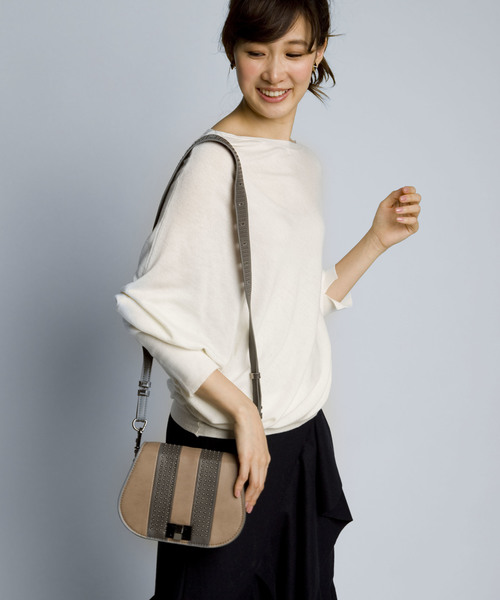 PLAIN CLOTHING（プレーンクロージング）の「フロントラインショルダーバッグ【PLAIN CLOTHING】（ショルダーバッグ・レディース・ブラック/ワイン/グリーン/グレー・FREE）」の17枚目の写真