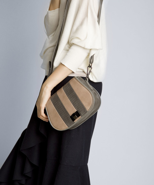 PLAIN CLOTHING（プレーンクロージング）の「フロントラインショルダーバッグ【PLAIN CLOTHING】（ショルダーバッグ・レディース・ブラック/ワイン/グリーン/グレー・FREE）」の22枚目の写真