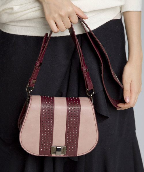 PLAIN CLOTHING（プレーンクロージング）の「フロントラインショルダーバッグ【PLAIN CLOTHING】（ショルダーバッグ・レディース・ブラック/ワイン/グリーン/グレー・FREE）」の15枚目の写真