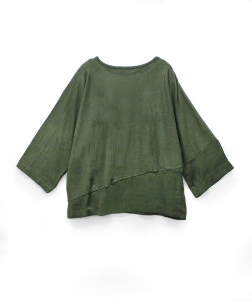 Audition（オーディション）の「M0472 両面裏毛アシンメトリープルオーバー（Tシャツ/カットソー・レディース・ブラック/カーキ/オフホワイト・MEDIUM）」の12枚目の写真