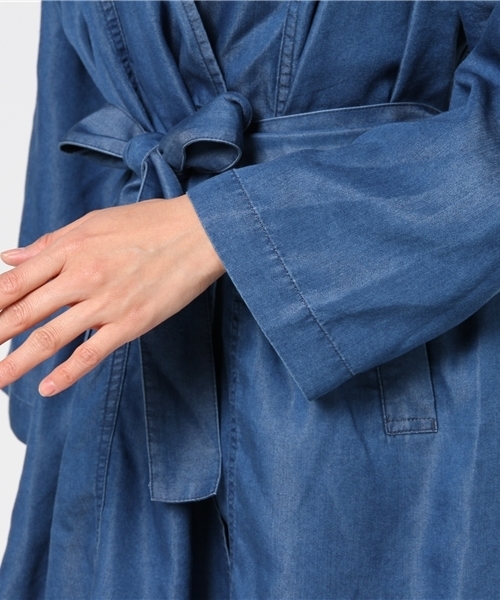 LBC（エルビーシー）の「デニムロングカーディガン（デニムジャケット・レディース・ネイビー・LARGE/MEDIUM）」の6枚目の写真