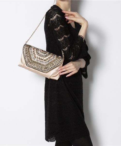 BEAUTY&YOUTH UNITED ARROWS(ビューティーアンドユースユナイテッドアローズ)の「BY メタルプレート フラップチェーンバッグ ◆(クラッチバッグ・レディース・ブラック/ベージュ・フリー)」の7枚目の写真