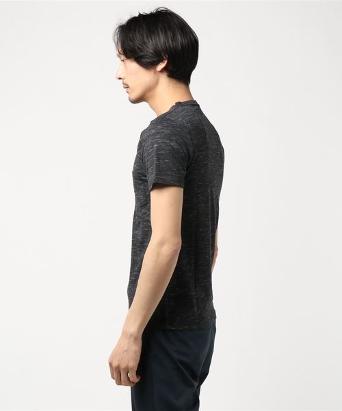 Denime(ドゥニーム)の「ダン染めVネックTシャツ(Tシャツ/カットソー・メンズ・ブルー/グリーン/レッド/ブラック/オートミール・X-LARGE/LARGE/SMALL/MEDIUM)」の7枚目の写真