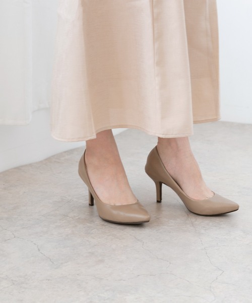 menue（メヌエ）の「ポインテッドトゥ 美脚魅せ 8cmヒールパンプス（パンプス・レディース・アイボリー/ピンクベージュ/グレイッシュベージュ/ブラック/スモークピンク/ベージュ系その他/ブラック系その他/ホワイト/グリーン系その他/レッド系その他/ライトグレー/ネイビー/ブラウン系その他・21.5cm/25.5cm/22.5cm/23.5cm/22.0cm/23.0cm/24.5cm/25.0cm/26.0cm/26.5cm/24.0cm/27.0cm/21.0cm）」の7枚目の写真