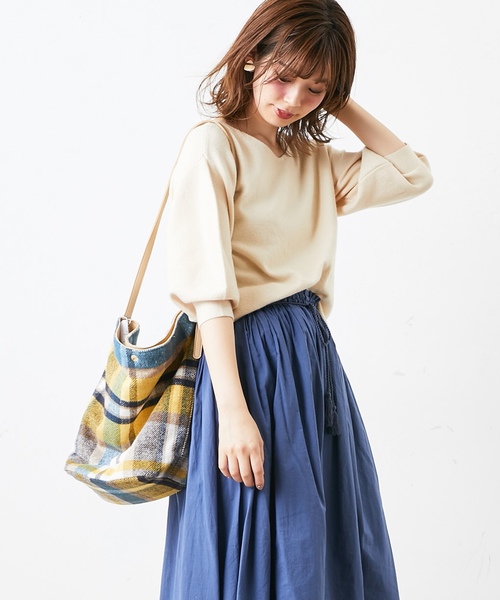 natural couture（ナチュラルクチュール）の「バルーン袖前後2WAY（ニット/セーター・レディース・ブラック/ベージュ/イエロー/アイボリー/レンガ・FREE）」の7枚目の写真