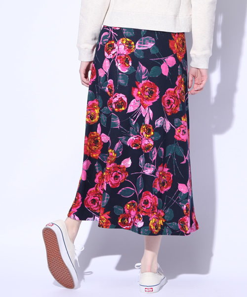 Ray BEAMS（レイビームス）の「○Ray BEAMS / フラワープリント マキシスカート（スカート・レディース・グレー/ネイビー・0/1）」の6枚目の写真