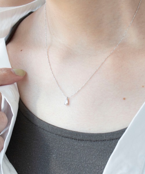 Three Four Time(スリーフォータイム)の「ドロップキラリプチペン(ネックレス・レディース・シルバー/ゴールド/ピンクゴールド・FREE)」の2枚目の写真