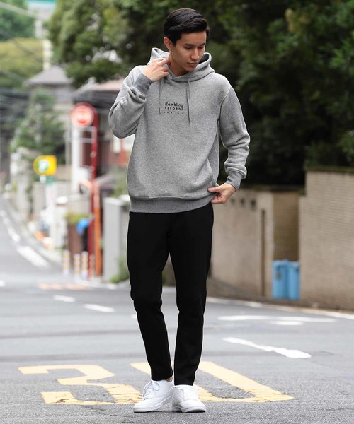 MEN'S BIGI（メンズビギ）の「【Rambling RECORDS×MEN'S BIGI】ロゴプリントパーカー（パーカー・メンズ・ホワイト/ブラック/グレー・S/M/L）」の9枚目の写真