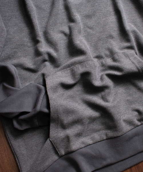 ARCHIVER(アーカイバ)の「【69】【it】ワッフルWフェイス(Tシャツ/カットソー・レディース・ブラック/オフホワイト/杢グレー/ライトベージュ・MEDIUM/LARGE)」の5枚目の写真