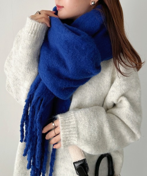 CLEA(クレア)の「ボリュームフリンジマフラー(マフラー・レディース・ブラック/ベージュ/ブラウン/アイボリー/ミント/サックスブルー/ピンク/ホワイト/オリーブ/チャコールグレー/ライトグレー/テラコッタ/ブルー/ピンクベージュ/レッド/マスタード/ラベンダー/カーキ/グレー/ライトブルー/グリーン/モカ/ダークブルー/ネイビー/ダークグリーン/ライトピンク/ワインレッド・FREE)」の20枚目の写真