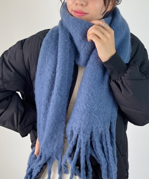 CLEA(クレア)の「ボリュームフリンジマフラー(マフラー・レディース・ブラック/ベージュ/ブラウン/アイボリー/ミント/サックスブルー/ピンク/ホワイト/オリーブ/チャコールグレー/ライトグレー/テラコッタ/ブルー/ピンクベージュ/レッド/マスタード/ラベンダー/カーキ/グレー/ライトブルー/グリーン/モカ/ダークブルー/ネイビー/ダークグリーン/ライトピンク/ワインレッド・FREE)」の19枚目の写真