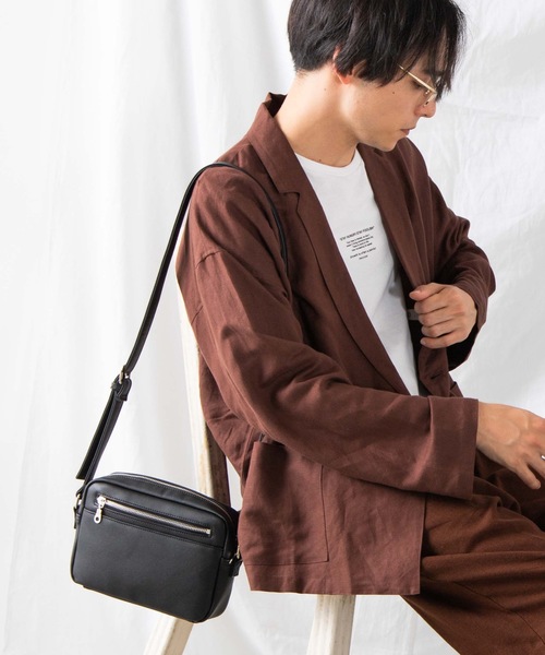 WEGO(ウィゴー)の「WEGO/シンセティックレザージップミニショルダーバッグ(ショルダーバッグ・メンズ・ブラック/ブラック系その他/グレー/その他1・FREE)」の16枚目の写真