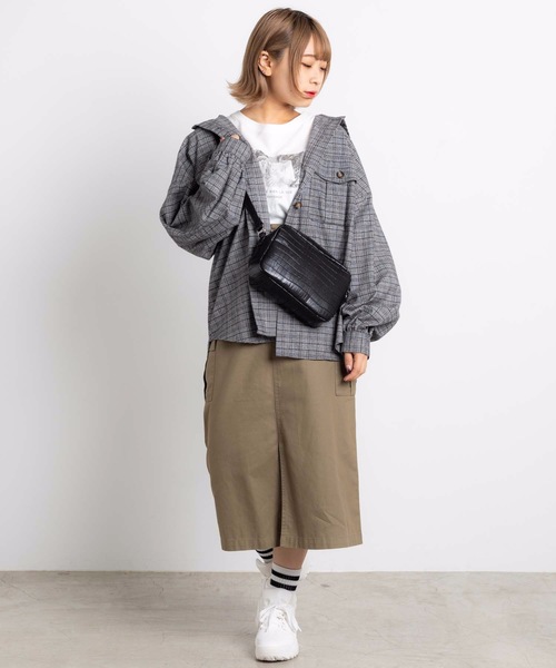 WEGO(ウィゴー)の「WEGO/シンセティックレザージップミニショルダーバッグ(ショルダーバッグ・メンズ・ブラック/ブラック系その他/グレー/その他1・FREE)」の20枚目の写真
