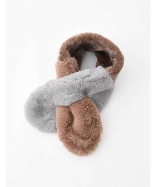 POU DOU DOU(プードゥドゥ)の「パッチワークファーマフラー(マフラー・レディース・グレー/アイボリー・8)」の7枚目の写真