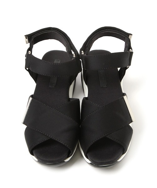 PAGEBOY（ページボーイ）の「クロスダイバーサンダル（サンダル・レディース・ブラック/ダークブラウン/オフホワイト・MEDIUM/SMALL/LARGE）」の12枚目の写真